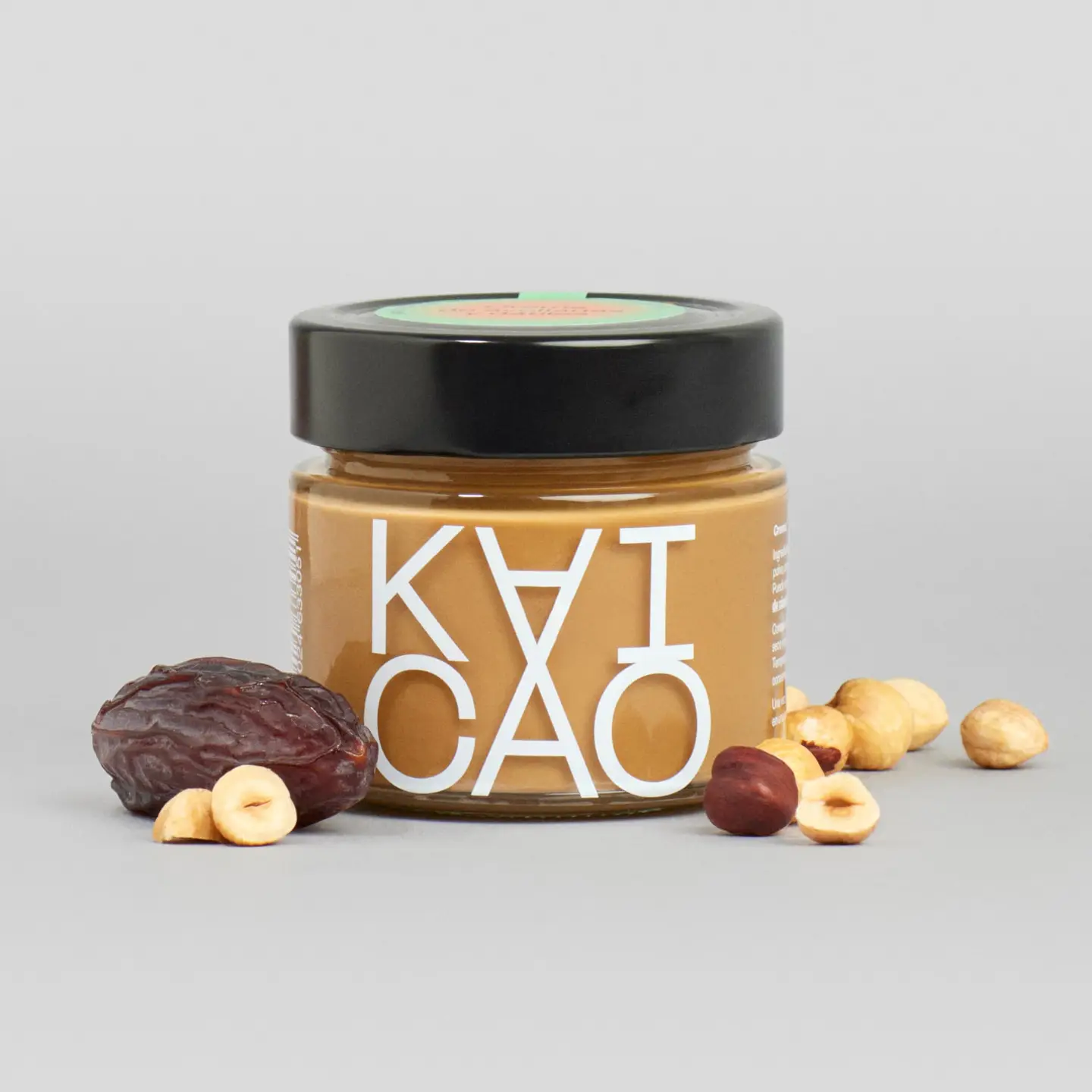 Pâte crémeuse aux noisettes et dattes - gourmandise